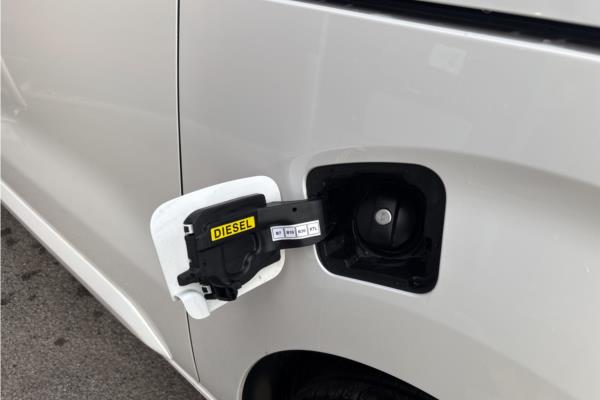 2022 Vauxhall Vivaro 2.0 Turbo D 3100 Sportive Panel Van 5dr Diesel Manual L2 H1 Euro 6 (s/s) (145 ps) - Cloth, photo 34