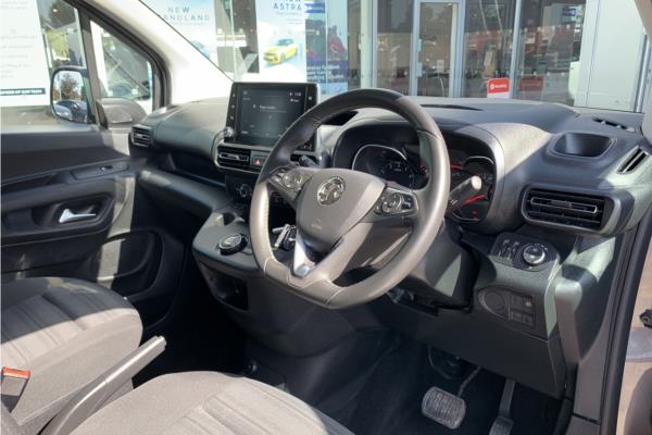 2020 Vauxhall Combo Life 1.2 Turbo Energy MPV 5dr Petrol Auto Euro 6 (s/s) (7 Seat) (130 ps) - Cloth, photo 12