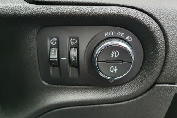 2019 Vauxhall Grandland X 1.2 Turbo GPF Sport Nav SUV 5dr Petrol Auto Euro 6 (s/s) (130 ps) - Cloth, photo 21