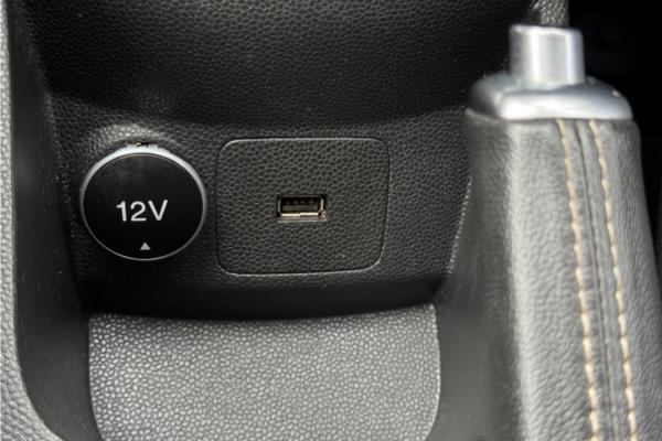Non Franchise 2017 Ford Fiesta 1.5 TDCi ECOnetic Titanium Hatchback 5dr Diesel Manual Euro 6 (s/s) (95 ps) - Fabic - Cloth, photo 24