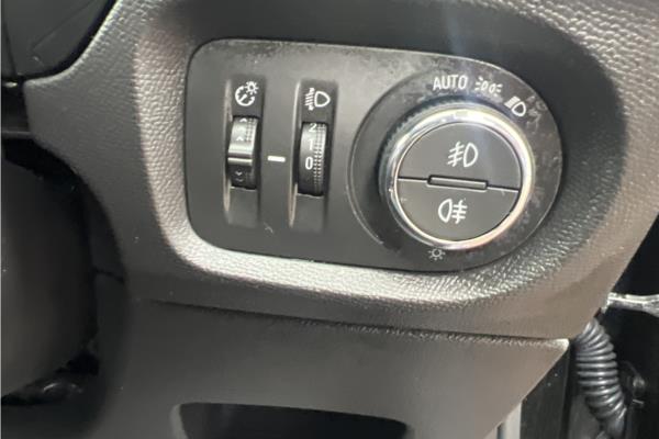 2021 Vauxhall Corsa 1.2 Turbo Elite Hatchback 5dr Petrol Auto Euro 6 (s/s) (100 ps) - Cloth, photo 21