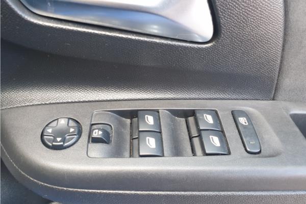 2021 Vauxhall Corsa 1.2 Turbo Ultimate Nav Hatchback 5dr Petrol Auto Euro 6 (s/s) (130 ps) - Cloth/Alcantara, photo 21