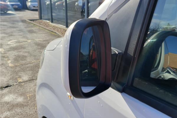 2020 Vauxhall Vivaro 1.5 Turbo D 2900 Sportive Panel Van 5dr Diesel Manual L2 H1 Euro 6 (s/s) (100 ps) - Cloth, photo 40