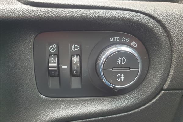 2020 Vauxhall Grandland X 1.2 Turbo SRi Nav SUV 5dr Petrol Auto Euro 6 (s/s) (130 ps) - Cloth, photo 21