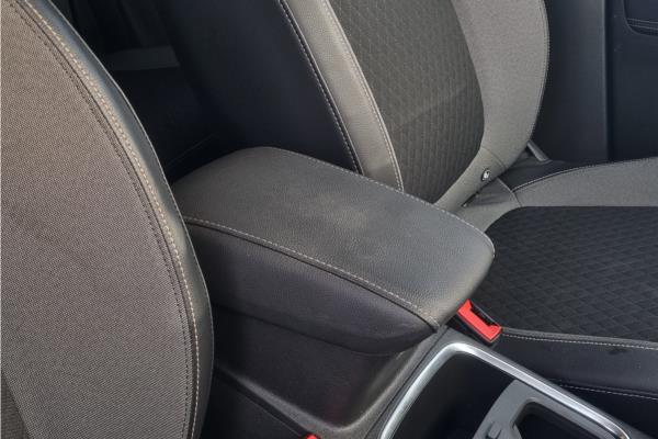 2019 Vauxhall Grandland X 1.2 Turbo GPF Sport Nav SUV 5dr Petrol Auto Euro 6 (s/s) (130 ps) - Cloth, photo 38