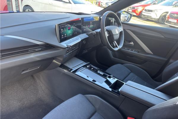 Vauxhall Astra* 5Dr 54kWh 11kWCh Ultimate AU - Jet Blk+alcantr, photo 14