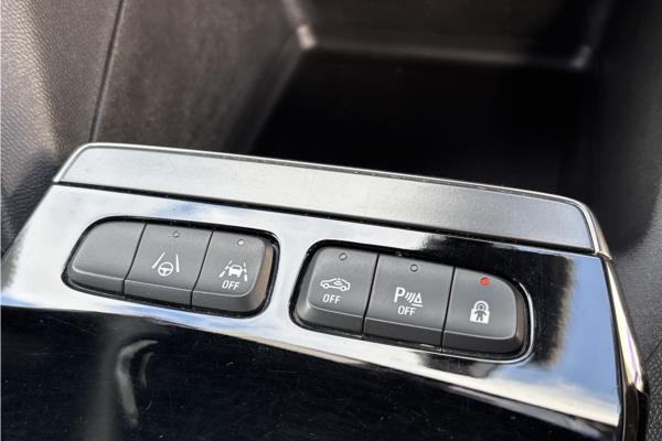 2021 Vauxhall Mokka-e 50kWh SRi Nav Premium SUV 5dr Electric Auto (136 ps) - Cloth, photo 32
