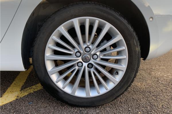 2019 Vauxhall Astra 1.4i Turbo GPF Elite Nav Hatchback 5dr Petrol Auto Euro 6 (s/s) (150 ps) - Leather, photo 20