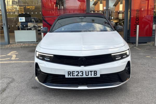 2023 Vauxhall Astra - Black Alcantara, photo 3