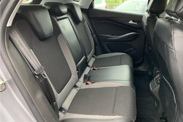2019 Vauxhall Grandland X 1.2 Turbo GPF Sport Nav SUV 5dr Petrol Auto Euro 6 (s/s) (130 ps) - Cloth, photo 13