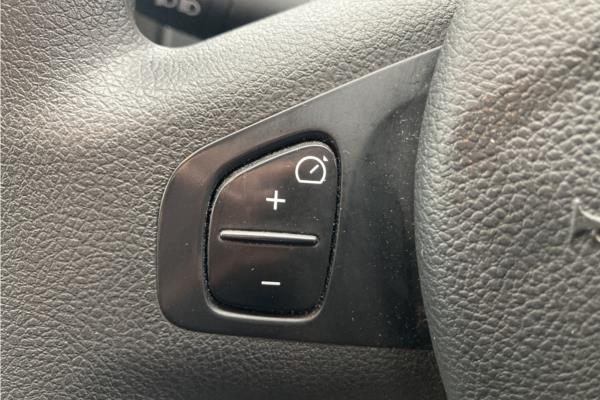 2018 VAUXHALL VIVARO - Cloth, photo 18