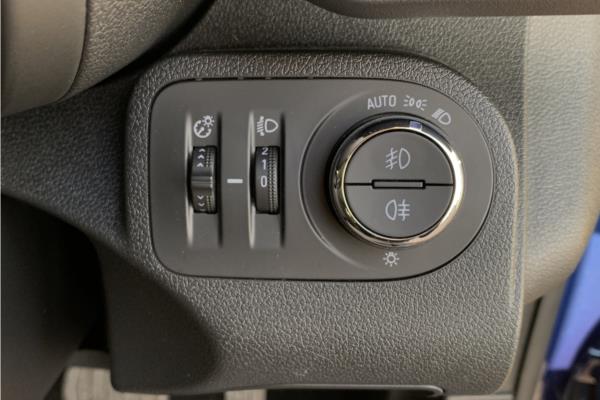 2020 Vauxhall Combo Life 1.2 Turbo Elite MPV 5dr Petrol Auto Euro 6 (s/s) (7 Seat) (130 ps) - Cloth, photo 21