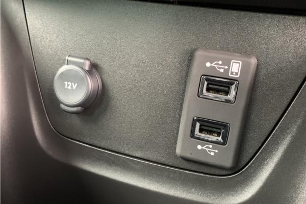 2024 Vauxhall Crossland 1.2 Turbo Ultimate SUV 5dr Petrol Auto Euro 6 (s/s) (130 ps) - Cloth/Alcantara, photo 24