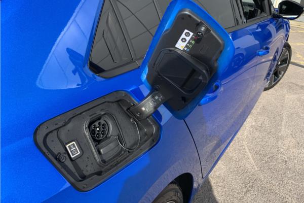 2023 Vauxhall Astra Electric 54kWh Ultimate Hatchback 5dr Electric Auto (156 ps) - Black Alcantara, photo 35