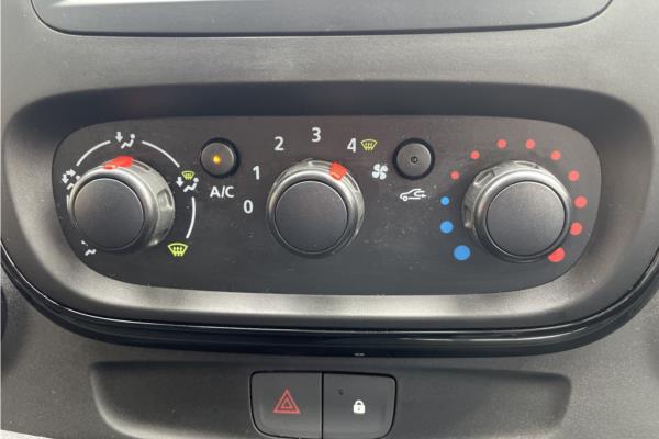 2019 Vauxhall Vivaro 1.6 CDTi 2900 BiTurbo ecoTEC Limited Edition Nav Panel Van 5dr Diesel Manual L2 H1 Euro 6 (s/s) (125 ps) - Cloth, photo 16