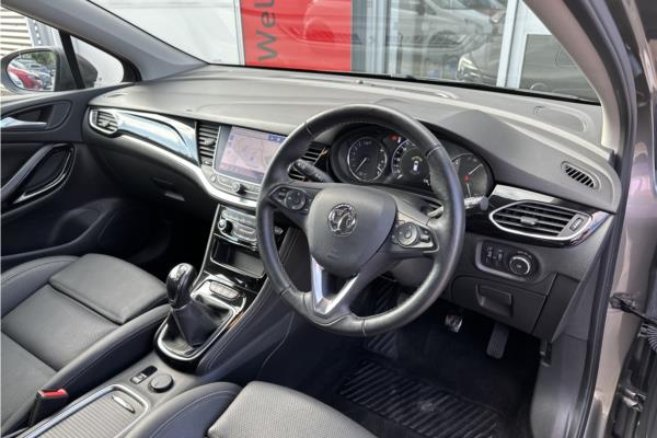 2021 Vauxhall Astra 1.2 Turbo Elite Nav Premium Hatchback 5dr Petrol Manual Euro 6 (s/s) (145 ps) - Leather, photo 12