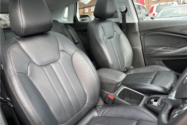2020 Vauxhall Grandland X 1.2 Turbo Elite Nav SUV 5dr Petrol Manual 8Spd Euro 6 (s/s) (130 ps) - Berson Black, photo 34