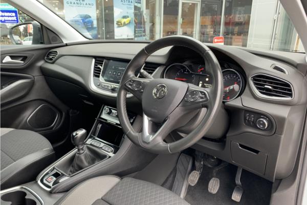 2021 Vauxhall Grandland X 1.2 Turbo Griffin Edition Euro 6 (s/s) 5dr - Cloth, photo 12