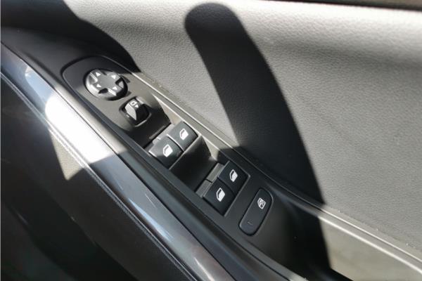 2020 Vauxhall Grandland X 1.2 Turbo SRi Nav SUV 5dr Petrol Auto Euro 6 (s/s) (130 ps) - Cloth, photo 22