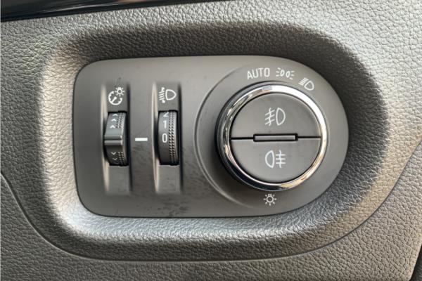 2019 Vauxhall Astra 1.4i Turbo GPF Elite Nav Hatchback 5dr Petrol Auto Euro 6 (s/s) (150 ps) - Leather, photo 21