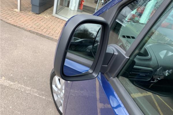 2020 Vauxhall Combo Life 1.2 Turbo GPF Energy MPV 5dr Petrol Manual Euro 6 (s/s) (7 Seat) (110 ps) - Cloth, photo 40