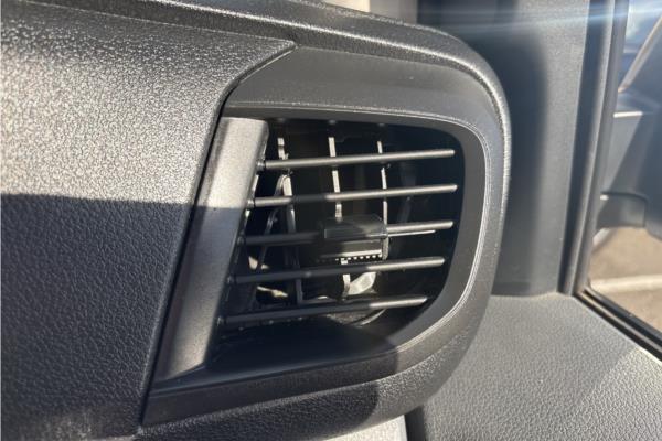 2021 Vauxhall Vivaro Electric 3100 75kWh Dynamic Panel Van 5dr Electric Auto L2 H1 (136 ps) - Cloth, photo 39