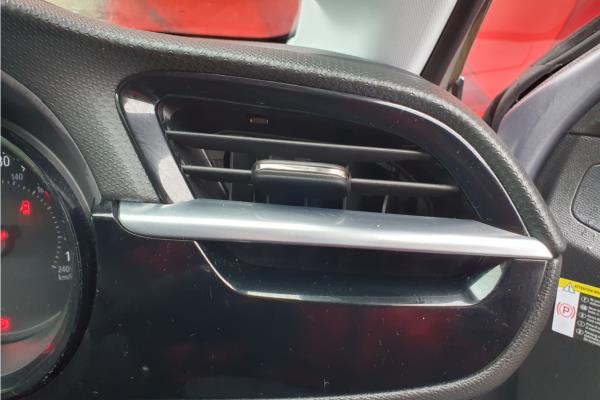 2020 Vauxhall Corsa 1.2 Turbo Elite Nav Premium Hatchback 5dr Petrol Auto Euro 6 (s/s) (100 ps) - Cloth, photo 39
