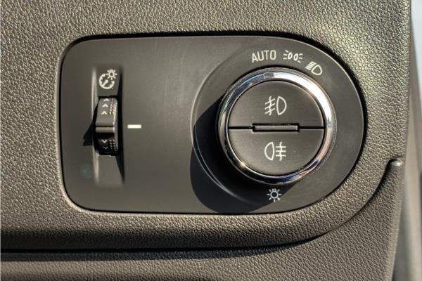 2021 Vauxhall Crossland 1.2 Turbo Ultimate Nav SUV 5dr Petrol Auto Euro 6 (s/s) (130 ps) - Cloth/Alcantara, photo 21