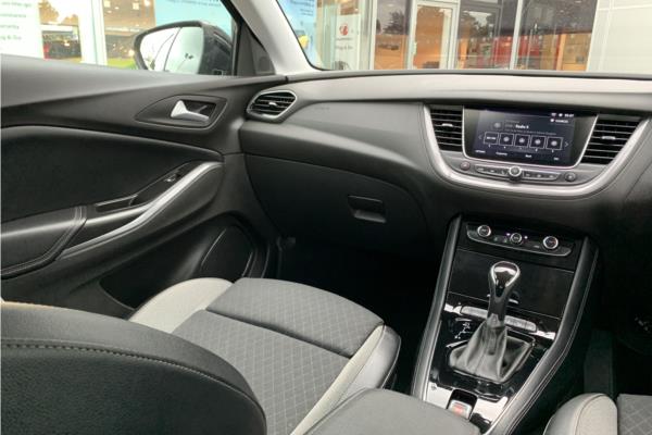2019 Vauxhall Grandland X 1.2 Turbo GPF Sport Nav SUV 5dr Petrol Auto Euro 6 (s/s) (130 ps) - Cloth, photo 39