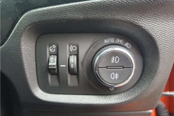 2021 Vauxhall Corsa 1.2 Turbo Elite Nav Premium Hatchback 5dr Petrol Auto Euro 6 (s/s) (100 ps) - Cloth, photo 21
