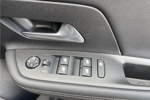 2021 Vauxhall Mokka 1.2 Turbo SRi SUV 5dr Petrol Manual Euro 6 (s/s) (130 ps) - Cloth, photo 22