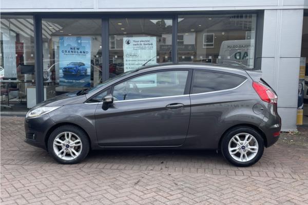 2016 Ford Fiesta 1.0T EcoBoost Zetec Hatchback 3dr Petrol Manual (s/s) (Euro 6) (99 g/km, 99 bhp)-sequence-4