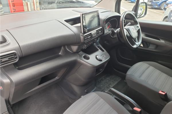 2021 Vauxhall Combo Life 1.2 Turbo SE MPV 5dr Petrol Auto Euro 6 (s/s) (130 ps) - Cloth, photo 15