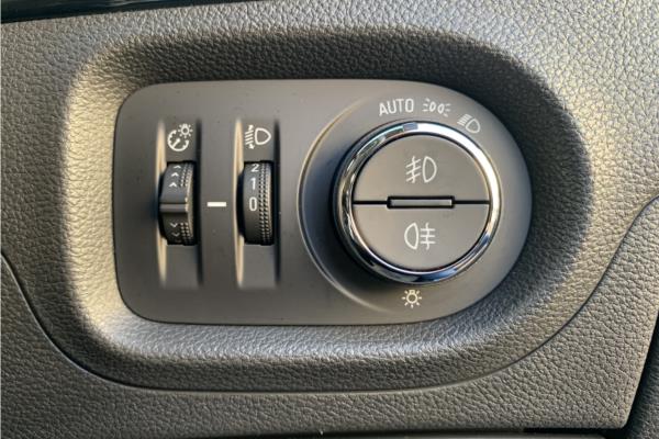 2019 Vauxhall Astra 1.4i Turbo GPF Elite Nav Hatchback 5dr Petrol Auto Euro 6 (s/s) (150 ps) - Leather, photo 21