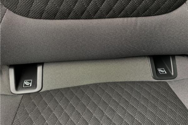 2021 Vauxhall Grandland X 1.2 Turbo Griffin Edition Euro 6 (s/s) 5dr - Cloth, photo 33