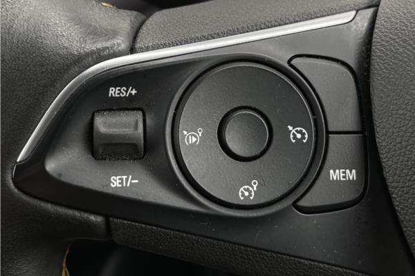 2019 Vauxhall Crossland X 1.2 Turbo Elite SUV 5dr Petrol Auto Euro 6 (s/s) (110 ps) - Cloth, photo 18