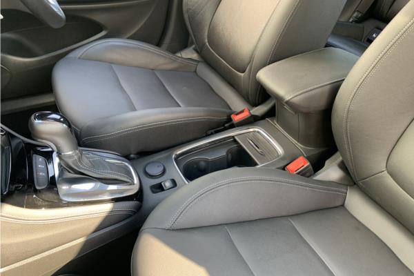 2019 Vauxhall Astra 1.4i Turbo GPF Elite Nav Hatchback 5dr Petrol Auto Euro 6 (s/s) (150 ps) - Leather, photo 42
