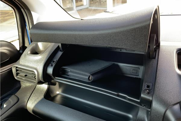 2020 Vauxhall Combo Life 1.5 Turbo D BlueInjection Energy MPV 5dr Diesel Manual Euro 6 (s/s) (7 Seat) (100 ps) - Cloth, photo 26