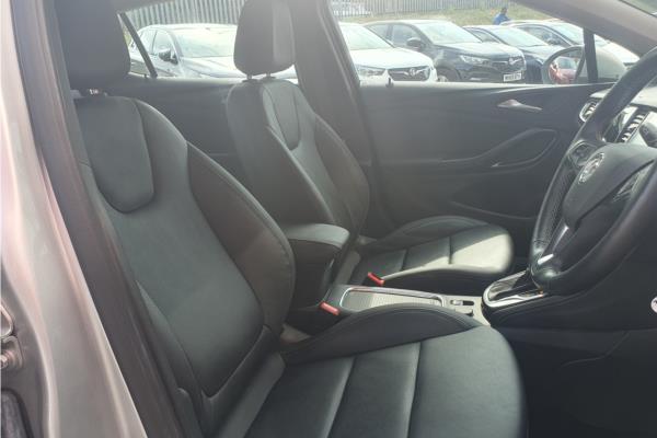 2019 Vauxhall Astra 1.4i Turbo GPF Elite Nav Hatchback 5dr Petrol Auto Euro 6 (s/s) (150 ps) - Leather, photo 34