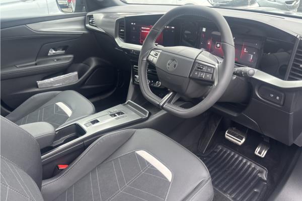 Vauxhall Mokka HAT 1.2T 130 Ultimate AU - Black Renewkn, photo 11