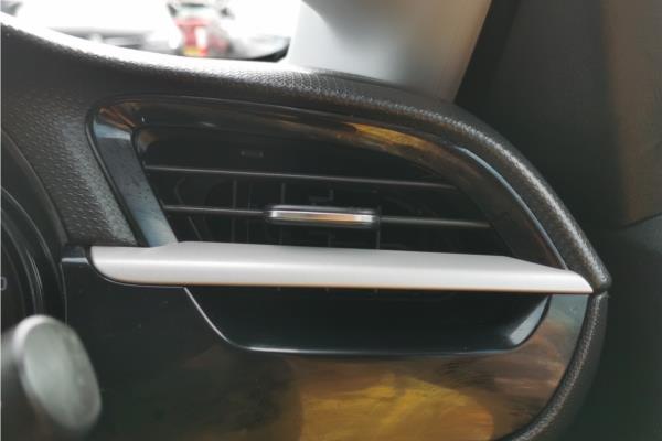 2023 Vauxhall Corsa 1.2 Design Hatchback 5dr Petrol Manual Euro 6 (75 ps) - Fresez Marvel, photo 39