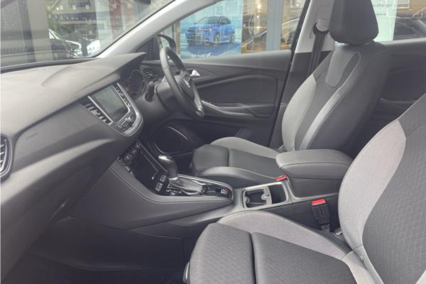 2019 Vauxhall Grandland X 1.2 Turbo GPF Sport Nav SUV 5dr Petrol Auto Euro 6 (s/s) (130 ps) - Cloth, photo 15
