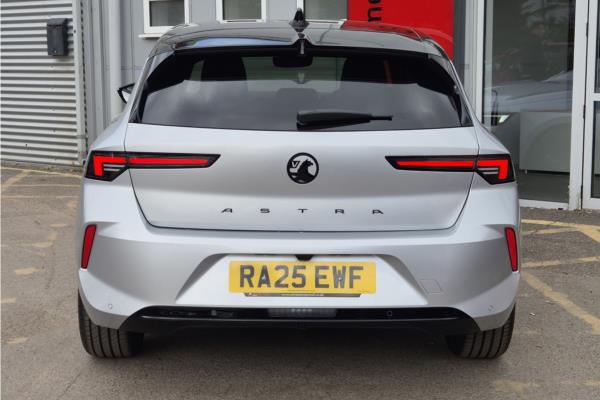 2025 Vauxhall Astra - Jet Black Greta, photo 7