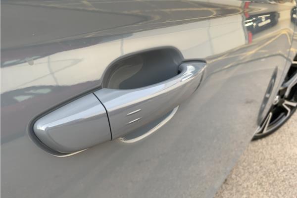 2025 Vauxhall Corsa 1.2 MHEV Ultimate Hatchback 5dr Petrol Hybrid e-DCT Euro 6 (s/s) (100 ps) - Alcantara Seat, photo 43