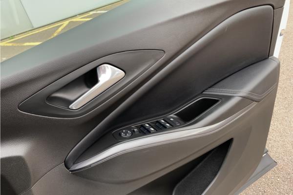 2021 Vauxhall Grandland X 1.2 Turbo Griffin Edition Euro 6 (s/s) 5dr - Cloth, photo 50