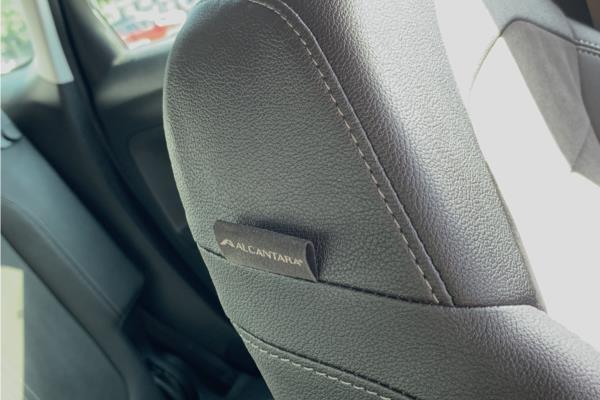 2022 Vauxhall Crossland 1.2 Turbo Ultimate SUV 5dr Petrol Auto Euro 6 (s/s) (130 ps) - Cloth/Alcantara, photo 47