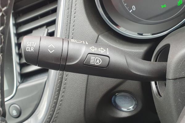 2020 Vauxhall Grandland X 1.2 Turbo SRi Nav SUV 5dr Petrol Auto Euro 6 (s/s) (130 ps) - Cloth, photo 26