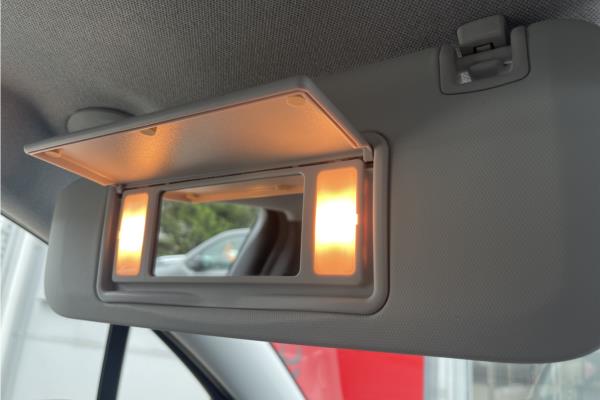 2019 Vauxhall Crossland X 1.2 Turbo GPF Elite Nav SUV 5dr Petrol Auto Euro 6 (s/s) (110 ps) - Cloth, photo 30