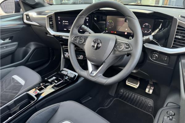 2024 Vauxhall Mokka 1.2 MHEV Ultimate SUV 5dr Petrol Hybrid e-DCT Euro 6 (s/s) (136 ps) - Black Alcantara, photo 12