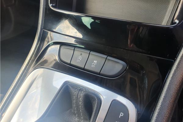 2019 Vauxhall Astra 1.4i Turbo Griffin Hatchback 5dr Petrol Auto (s/s) (150 ps) - Cloth Sienna/Jet Blk, photo 32
